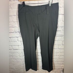 ADIDAS  WOMEN'S size 8 BLACK GOLF PANTS‎ STRETCH